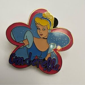 Disney vintage Cinderella pin 2005